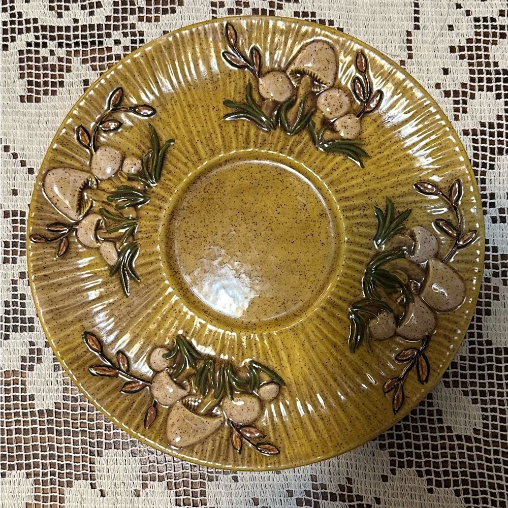 Mcm Style Mushroom Plate 8.5"